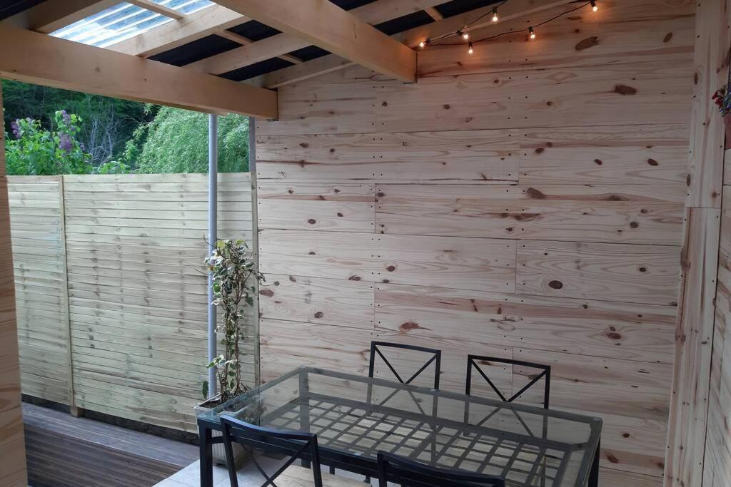 La Petite Maison Dans La Vallee Авалон Екстериор снимка