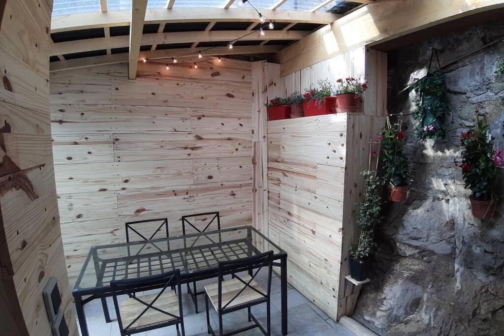 La Petite Maison Dans La Vallee Авалон Екстериор снимка